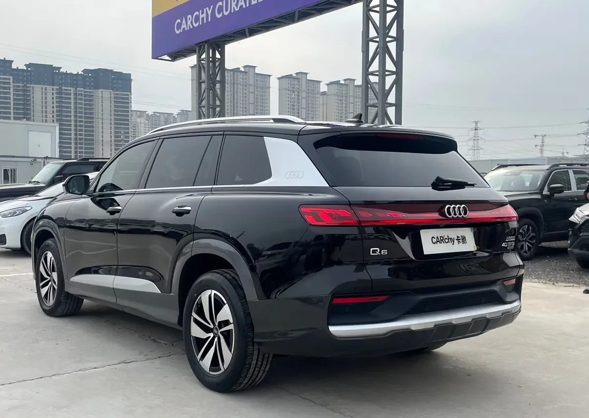Audi Q6