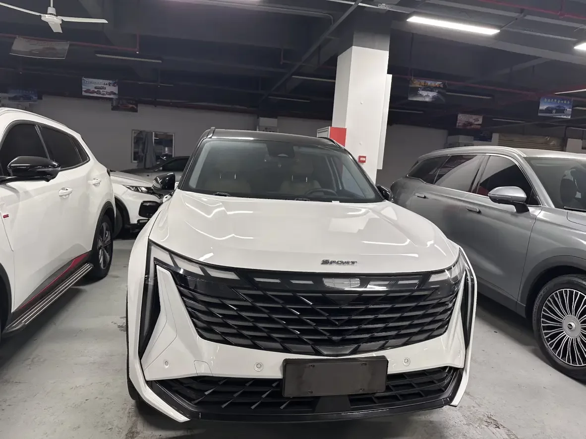 Geely Atlas L