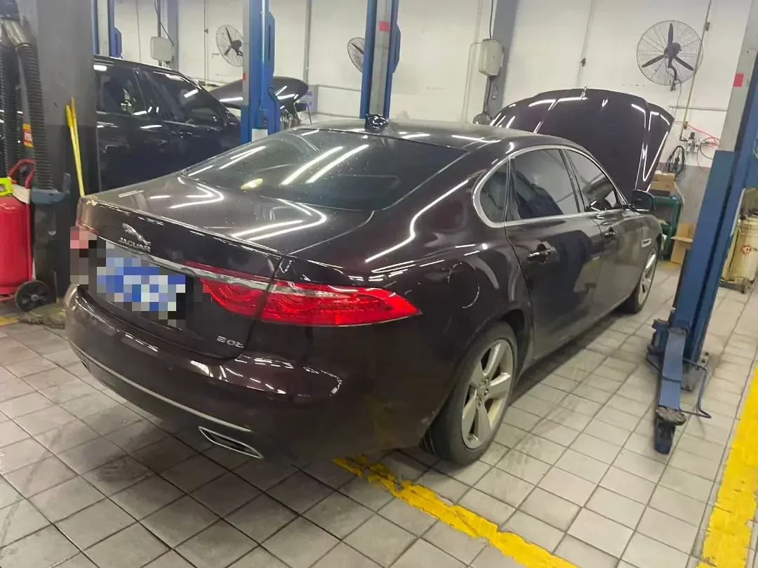 Jaguar XFL  из Китая