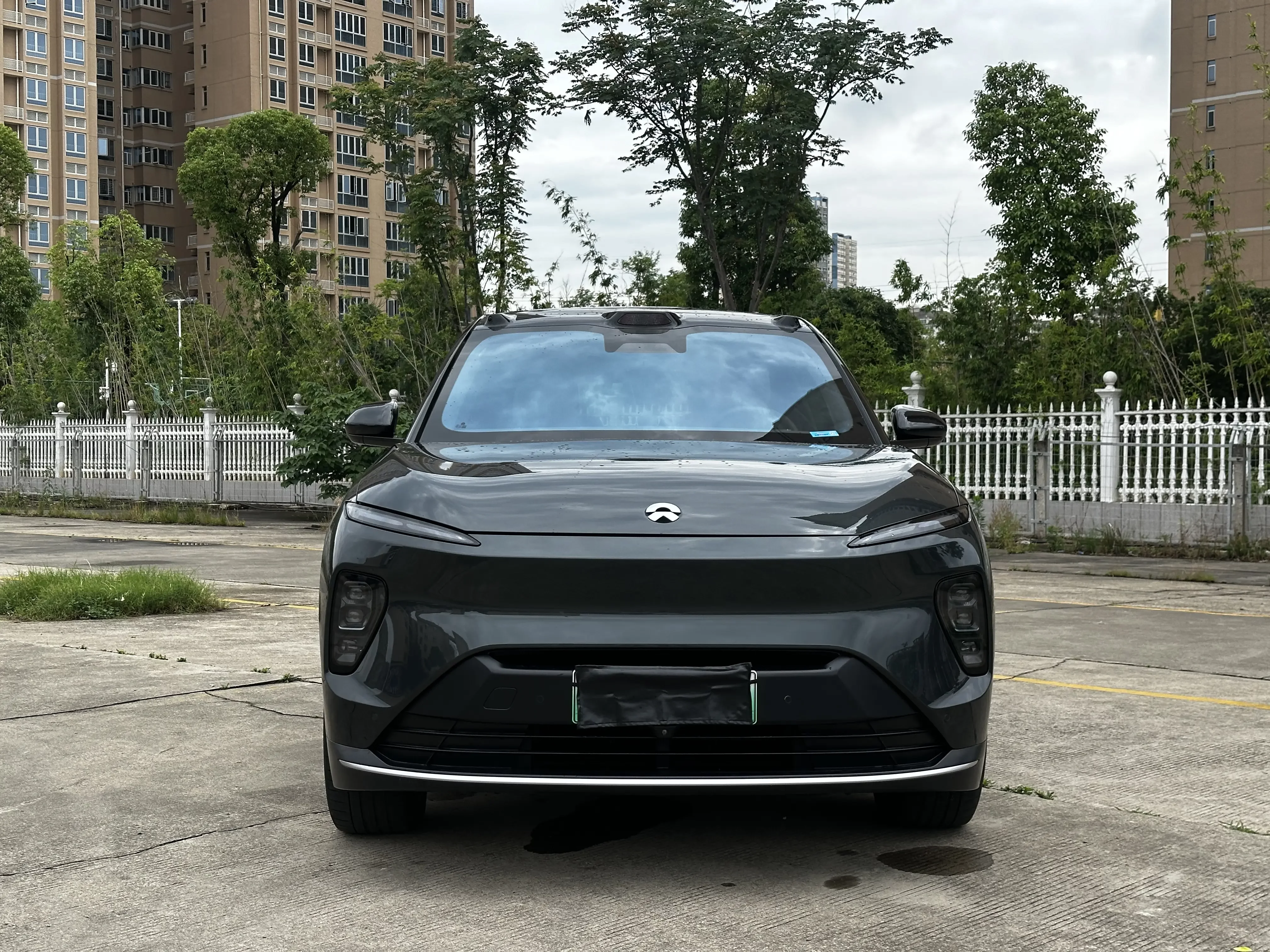 NIO ES8
