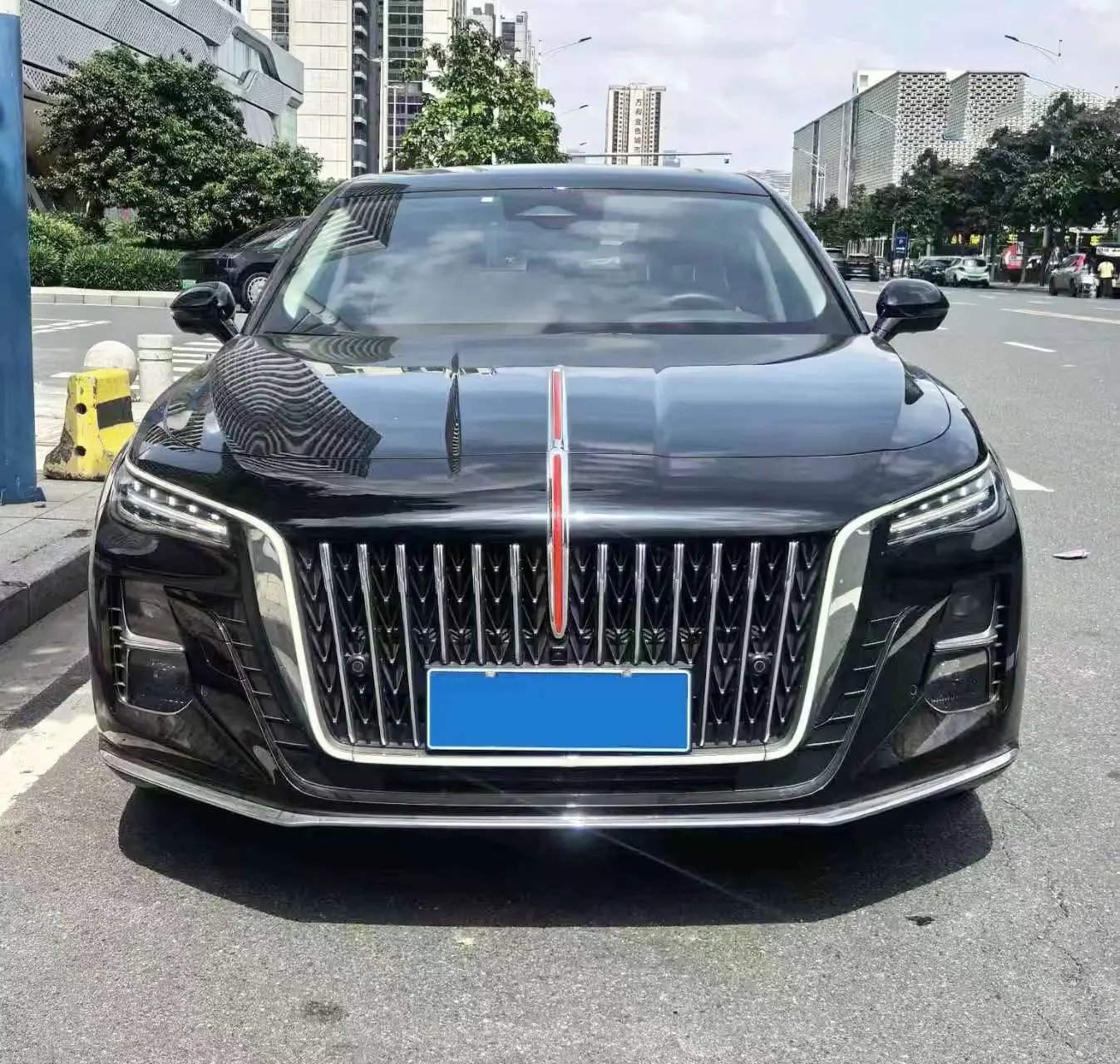 Hongqi H5