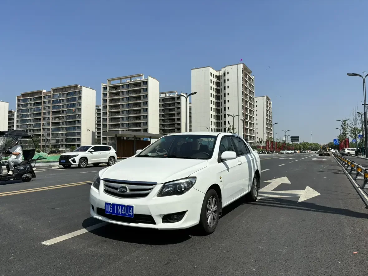 BYD L3