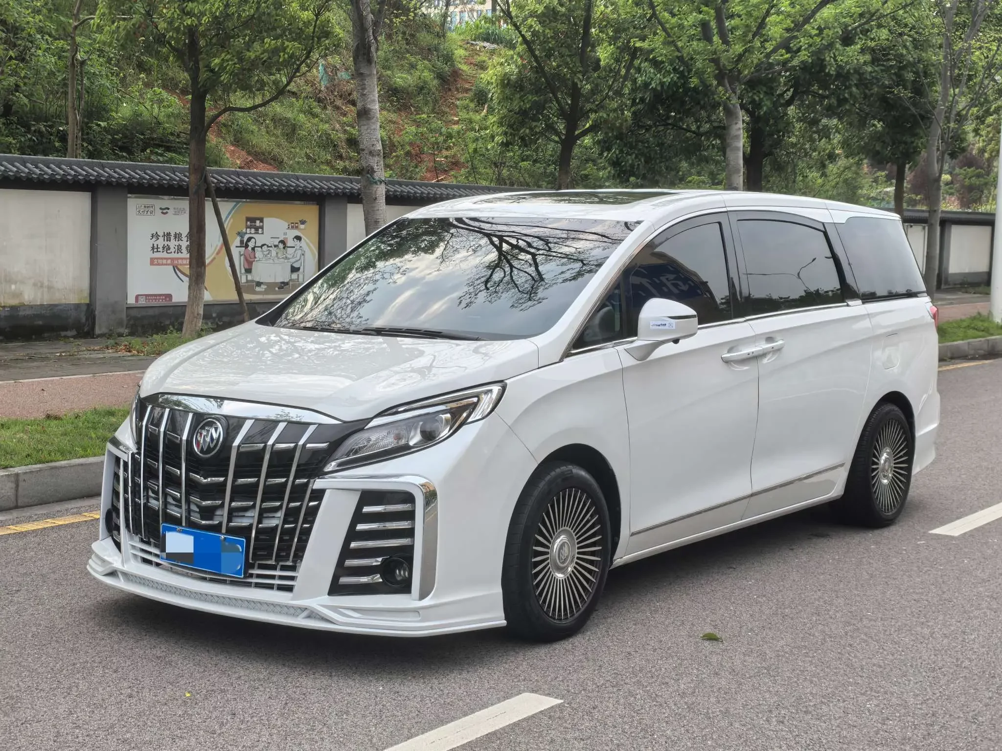 Buick GL8