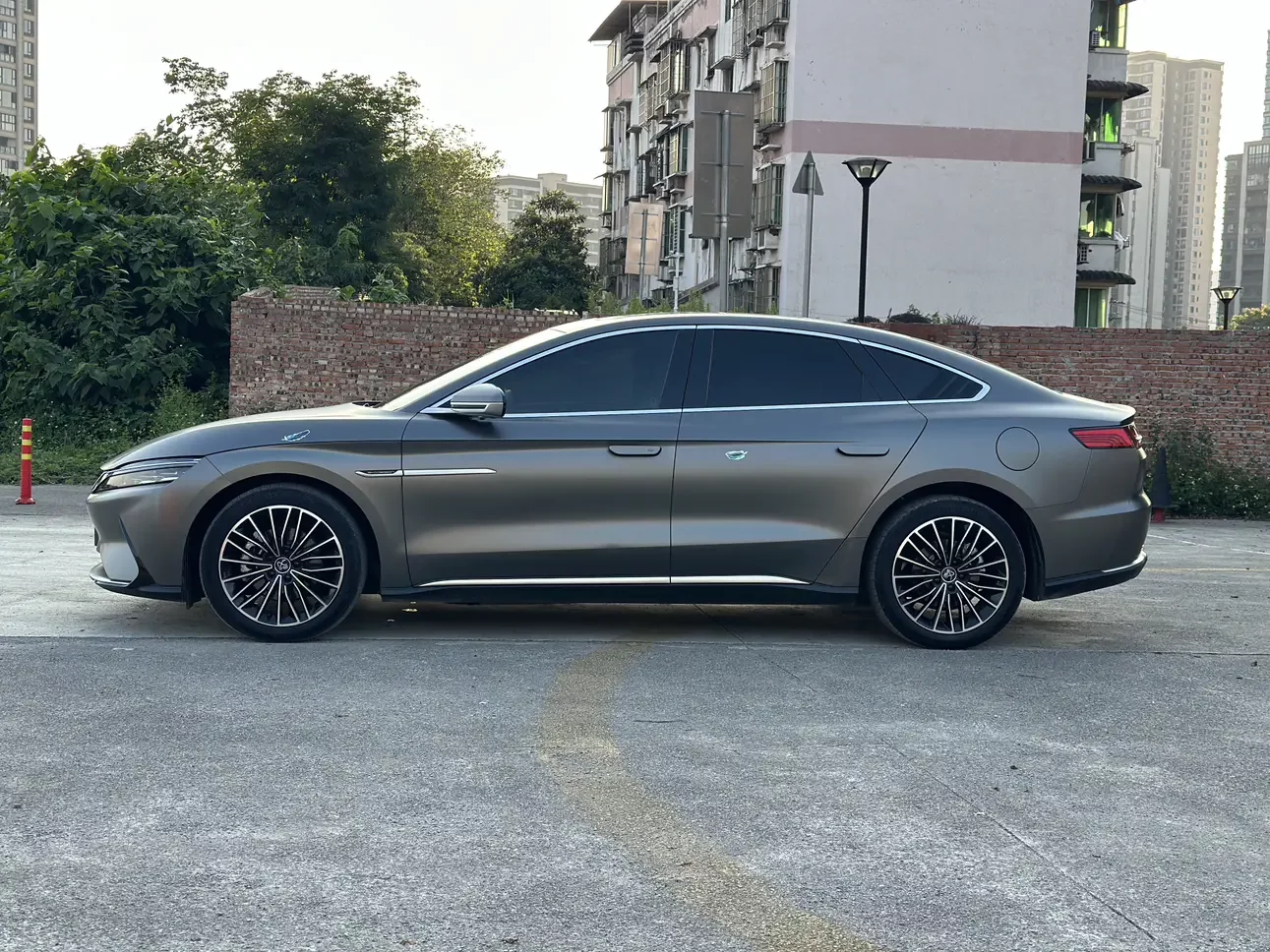 BYD Han EV