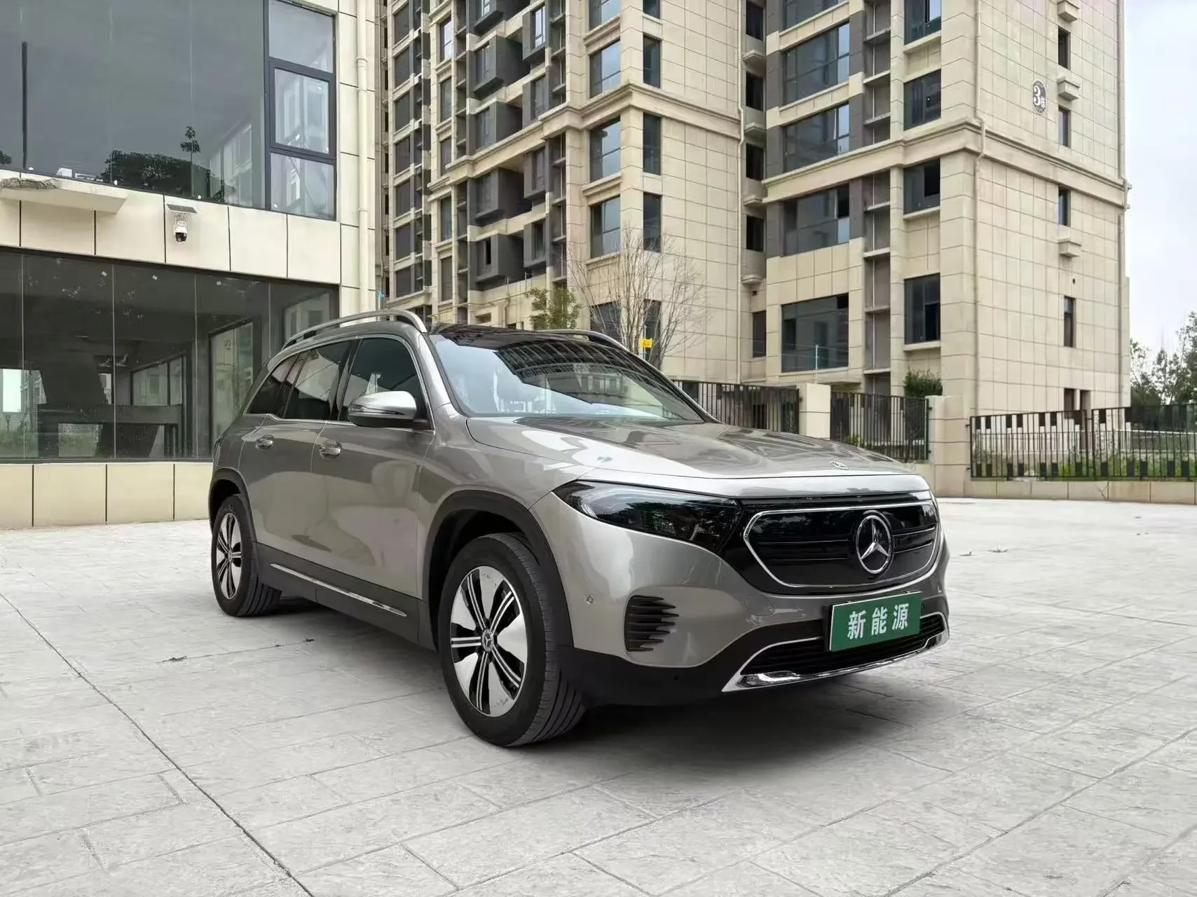 Mercedes-Benz EQB