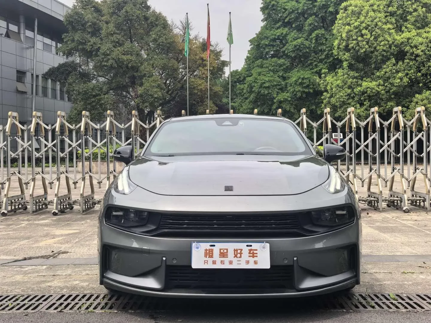Lynk & Co 03