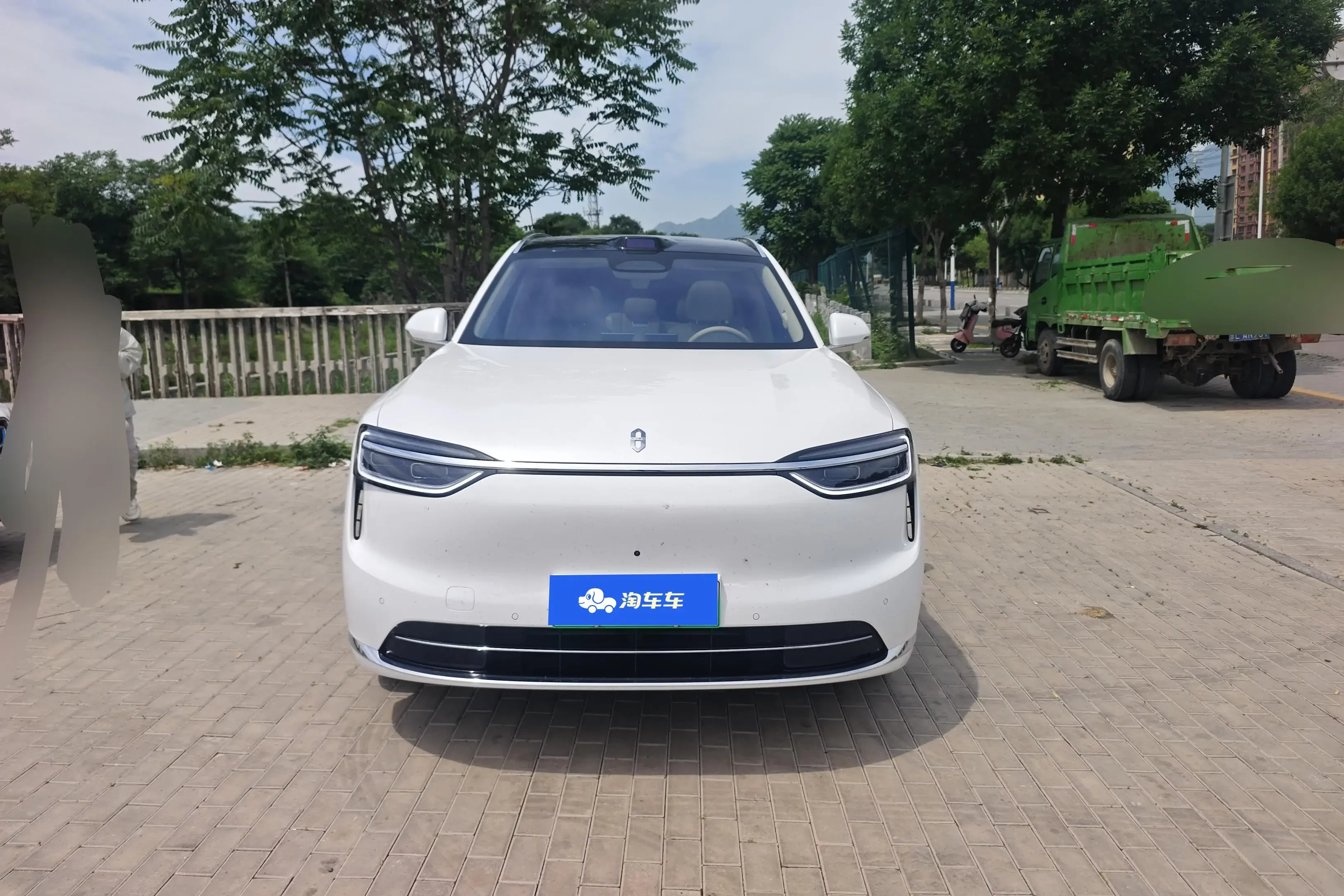 AITO M7