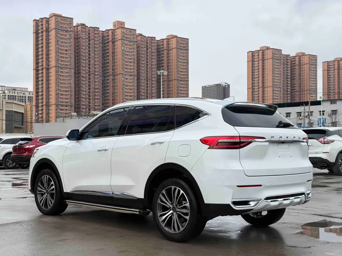 Haval F7