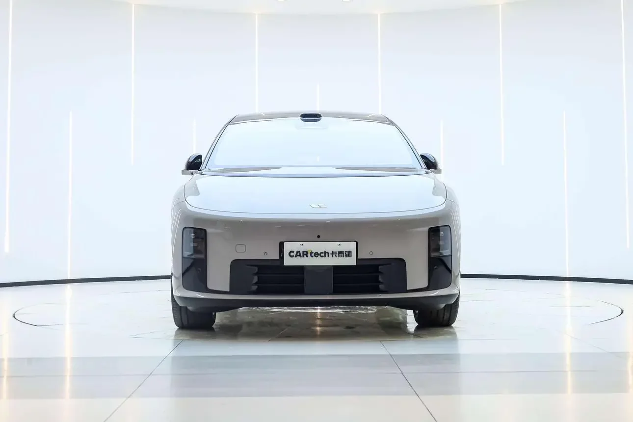 Li Ideal i8