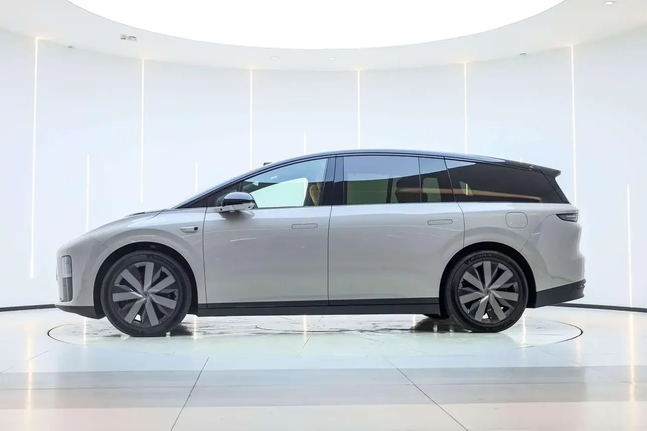 Li Ideal i8
