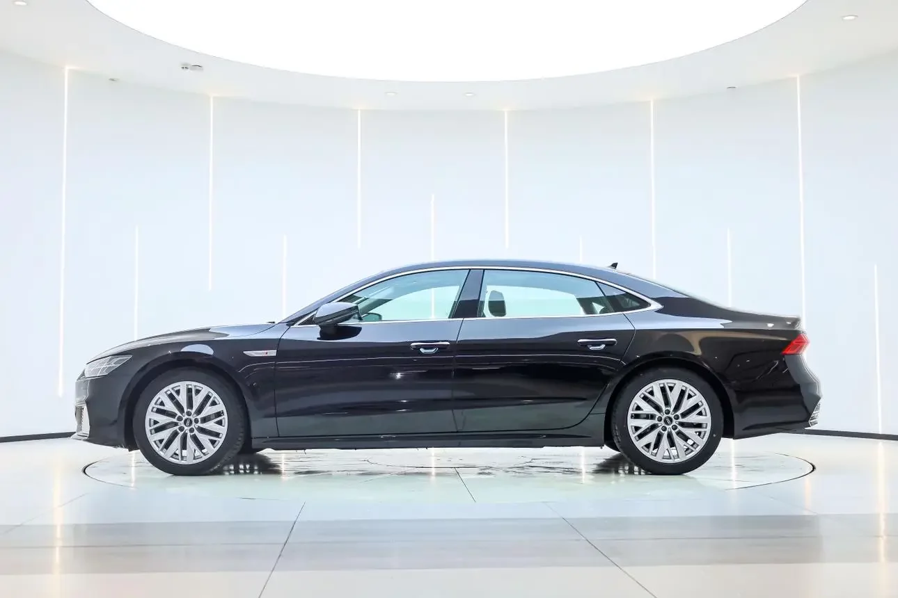 Audi A7L