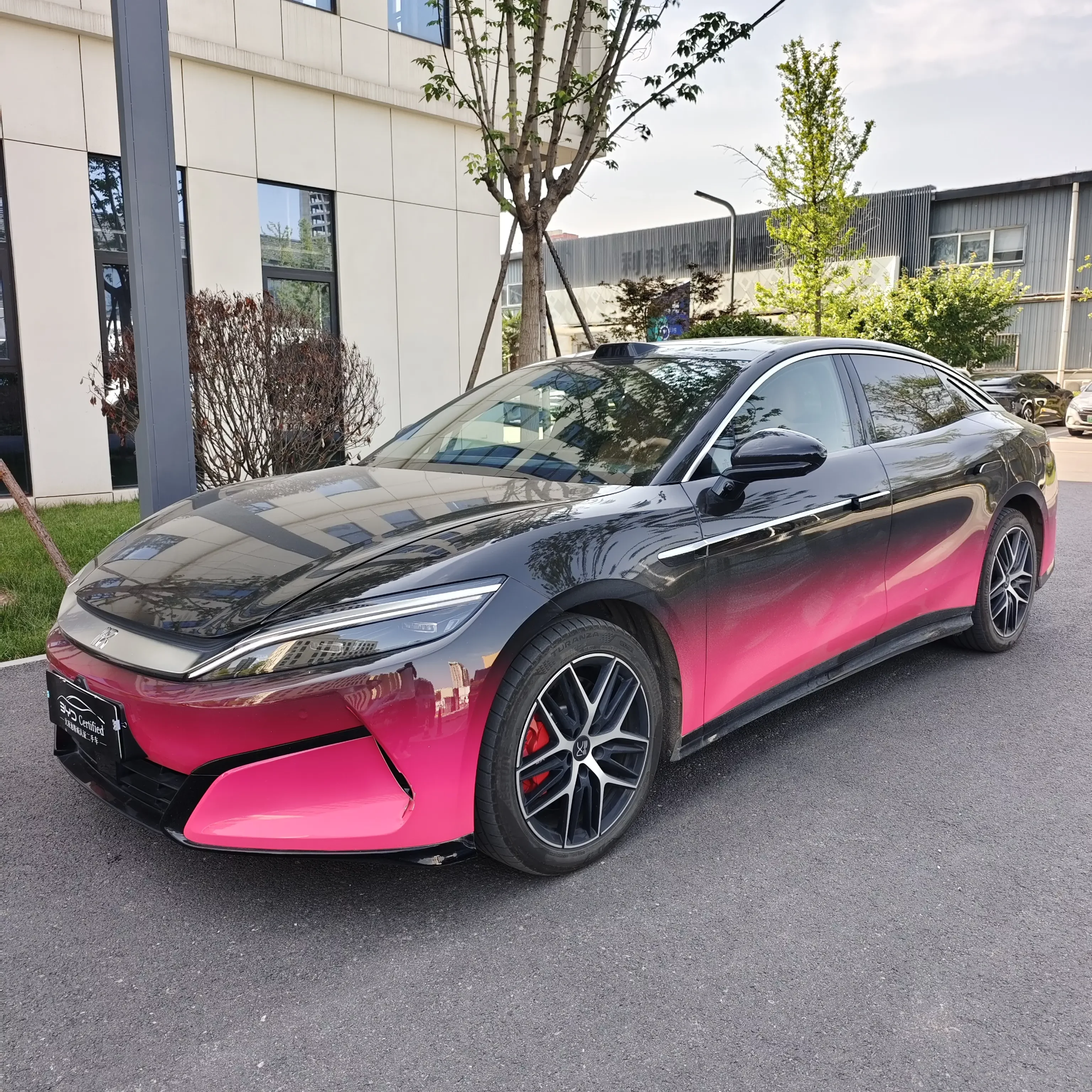 BYD Han L EV