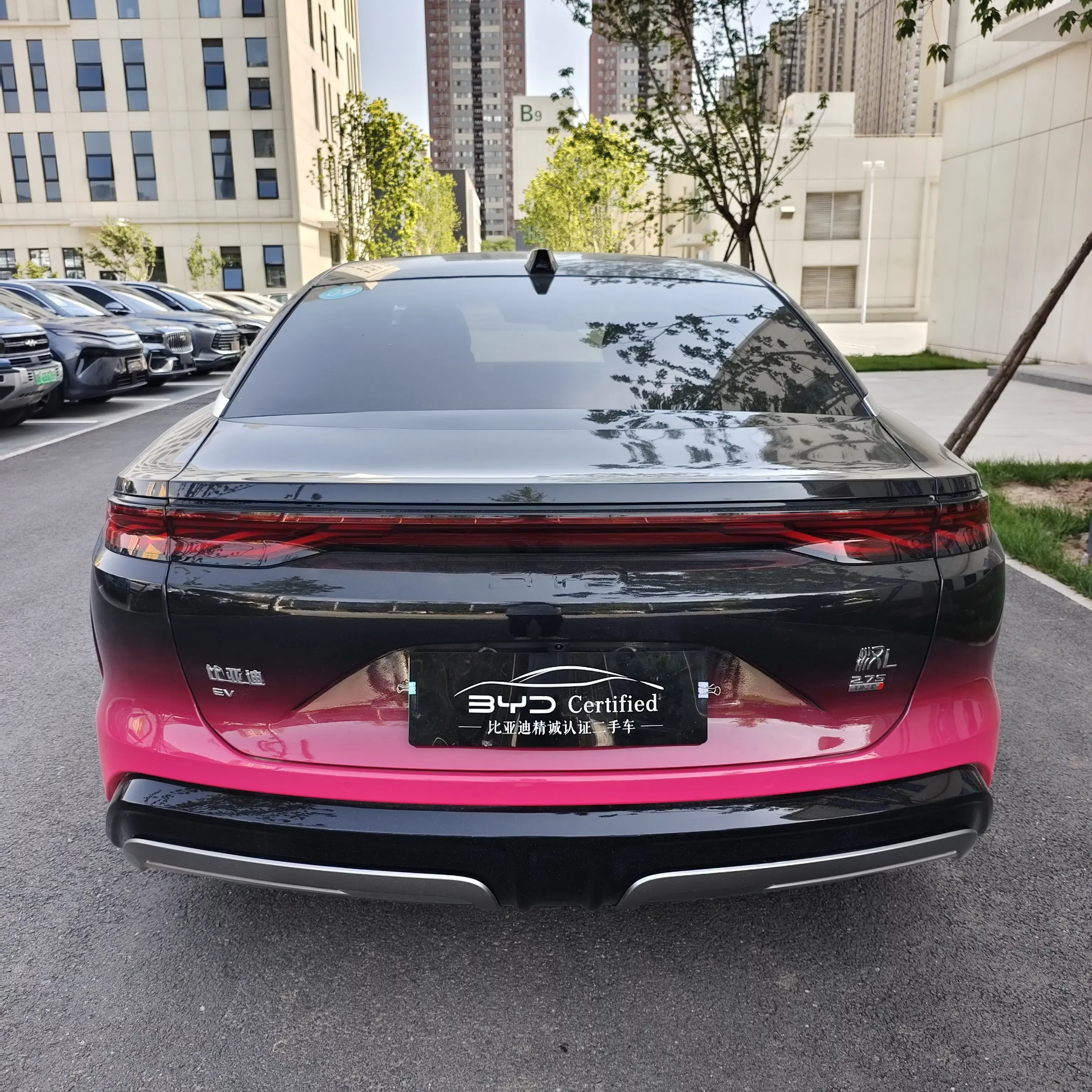 BYD Han L EV