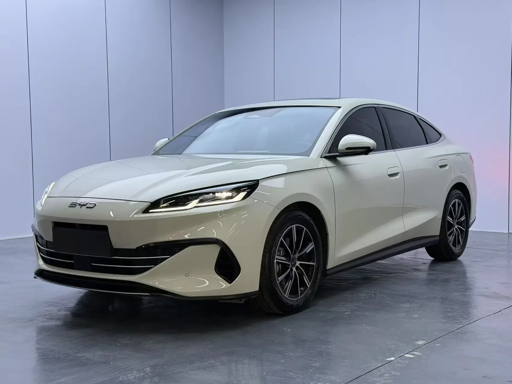 BYD Seal 06DM