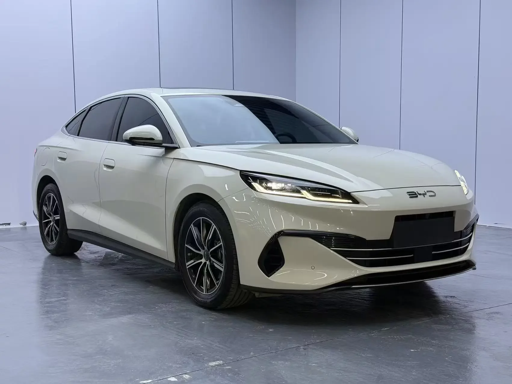 BYD Seal 06DM