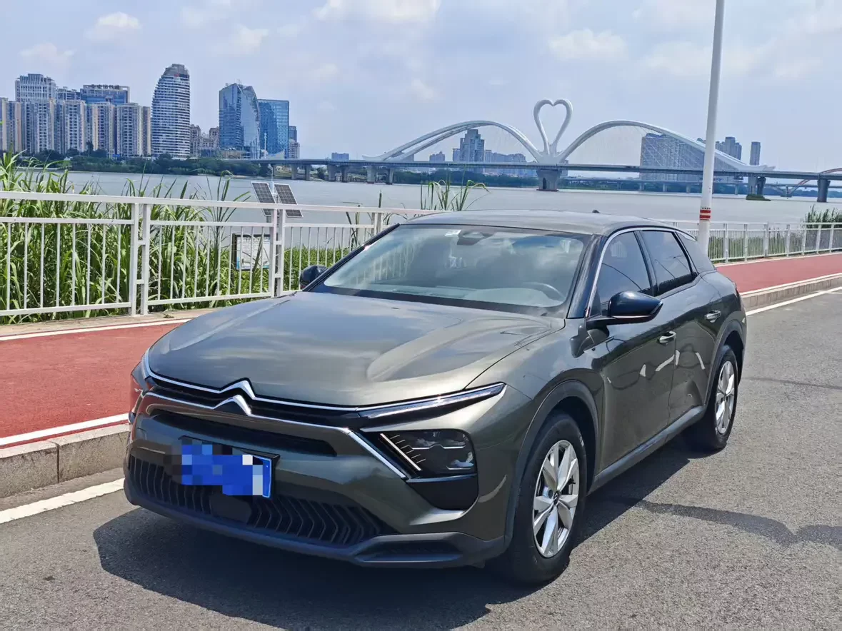 Citroën Versailles C5 X