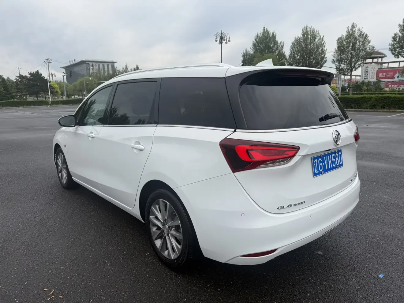 Buick GL6