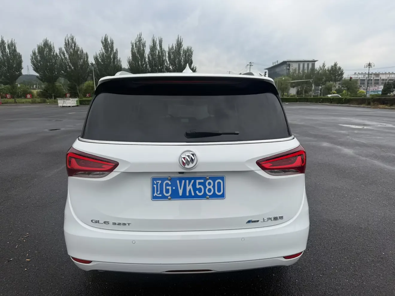 Buick GL6
