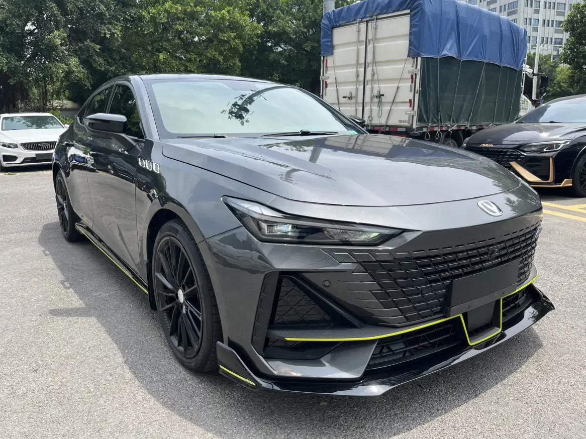 Changan UNI-V
