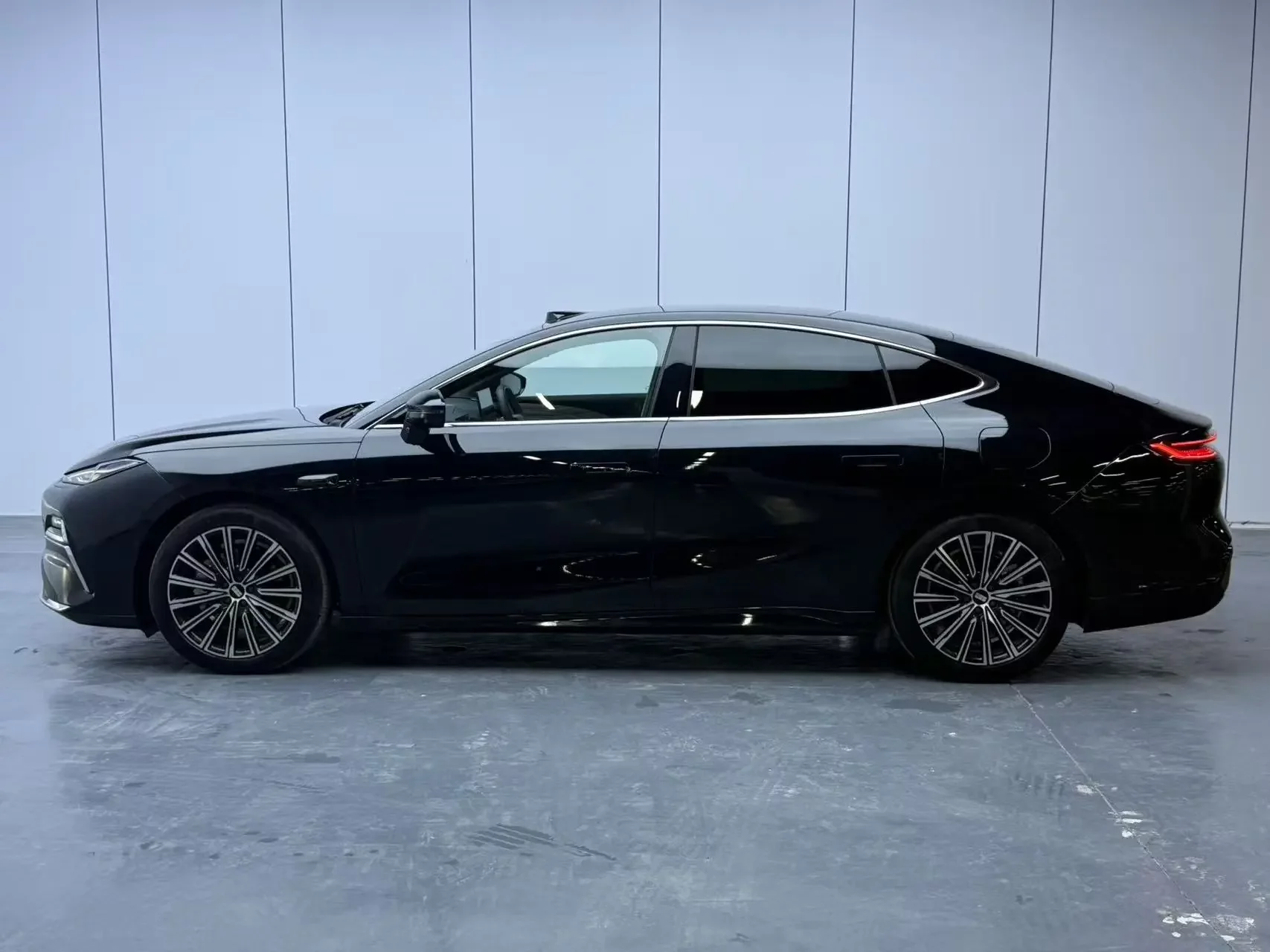 Geely Galaxy Star 8 PHEV