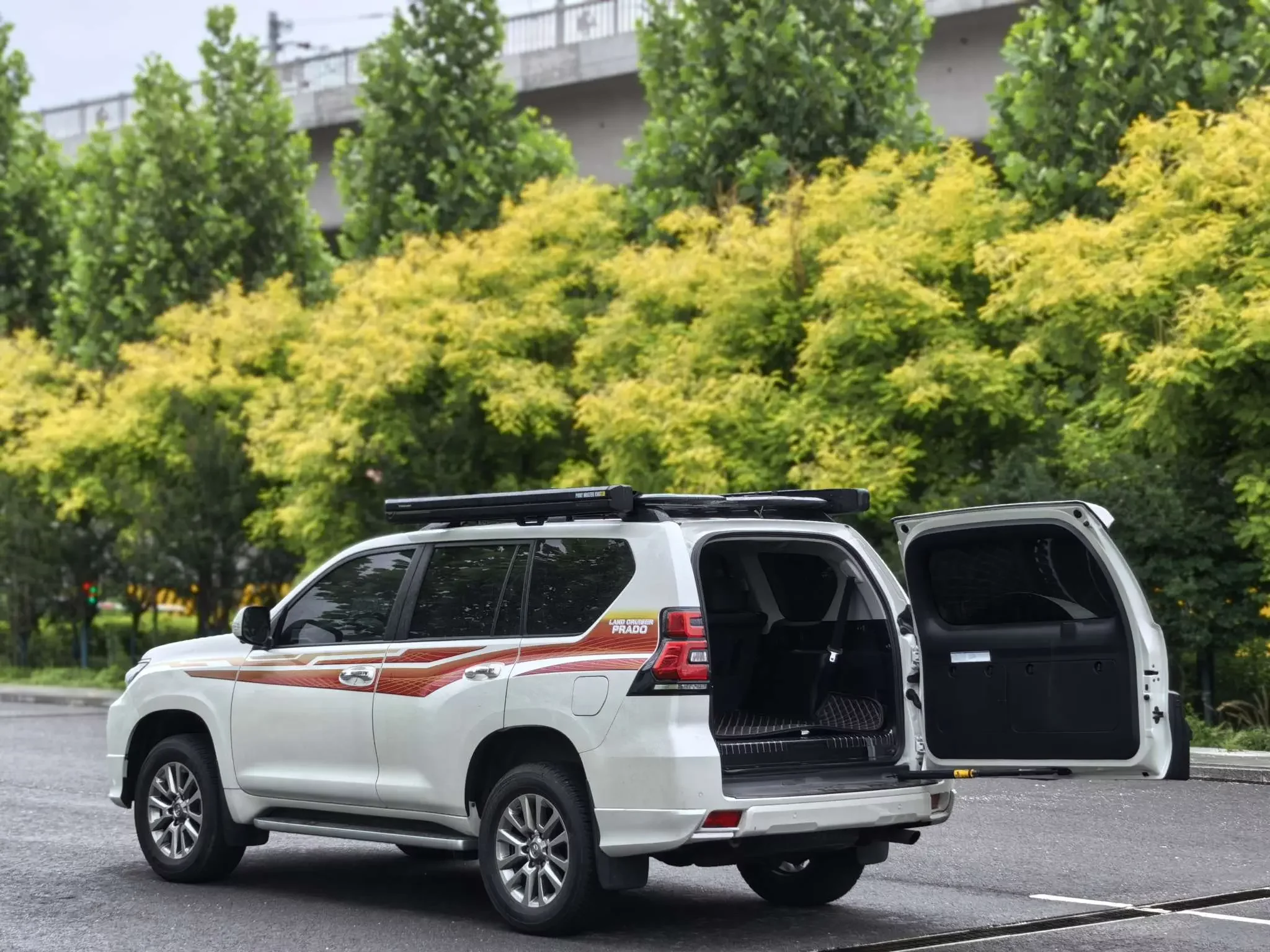 Toyota prado