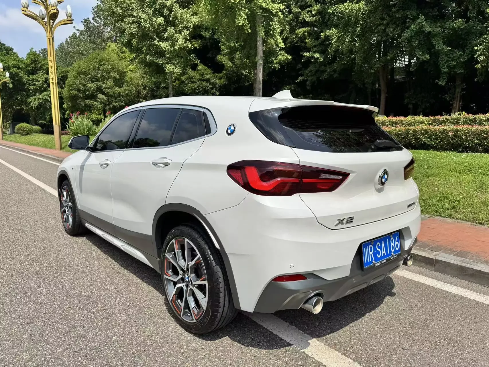 BMW X2