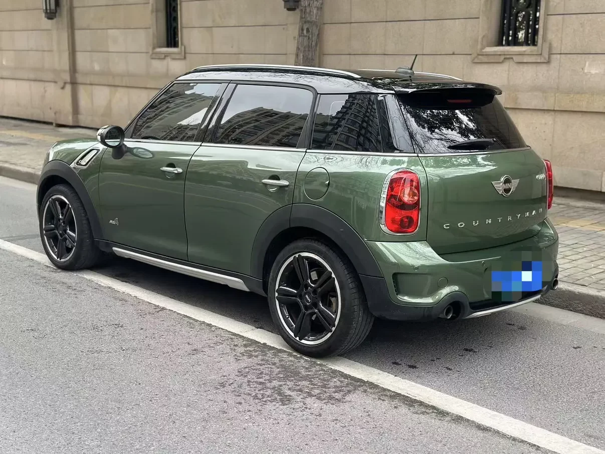 MINI COUNTRYMAN