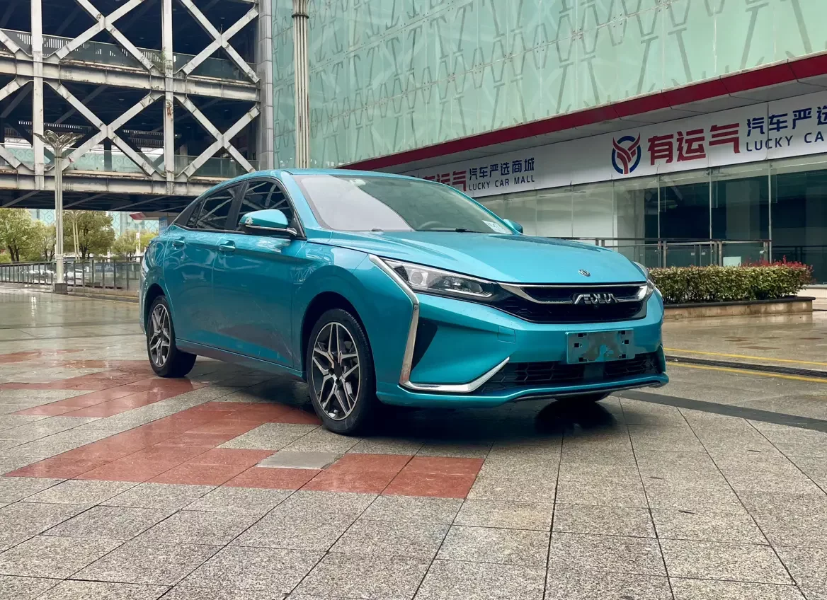 Dongfeng Yixuan