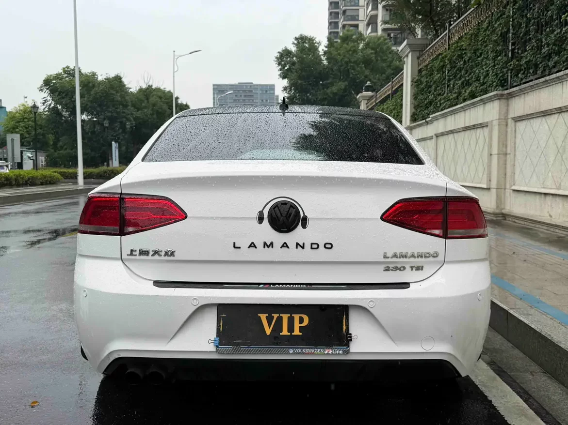 Volkswagen Lamando