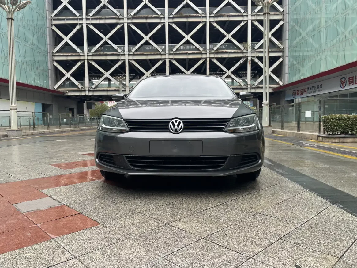 Volkswagen Sagitar