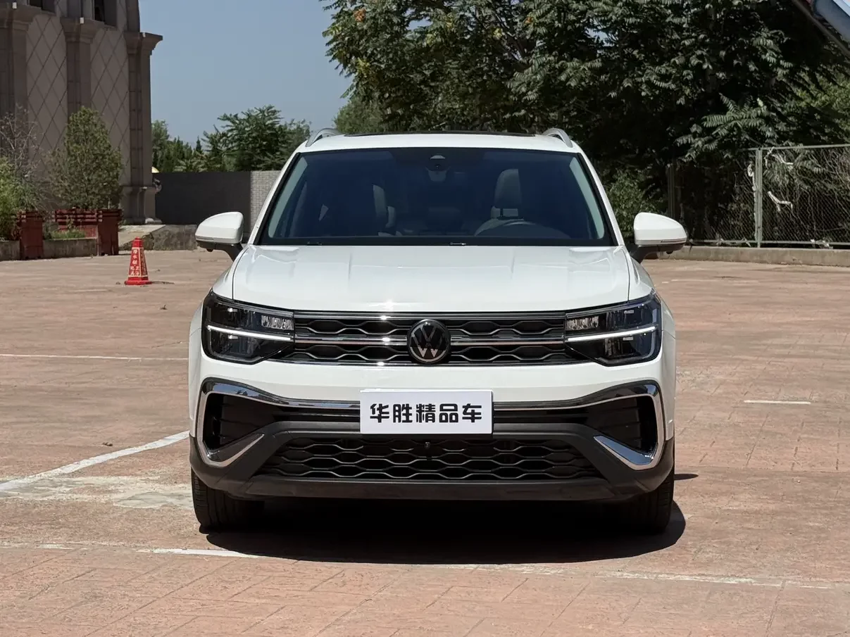 Volkswagen Tharu
