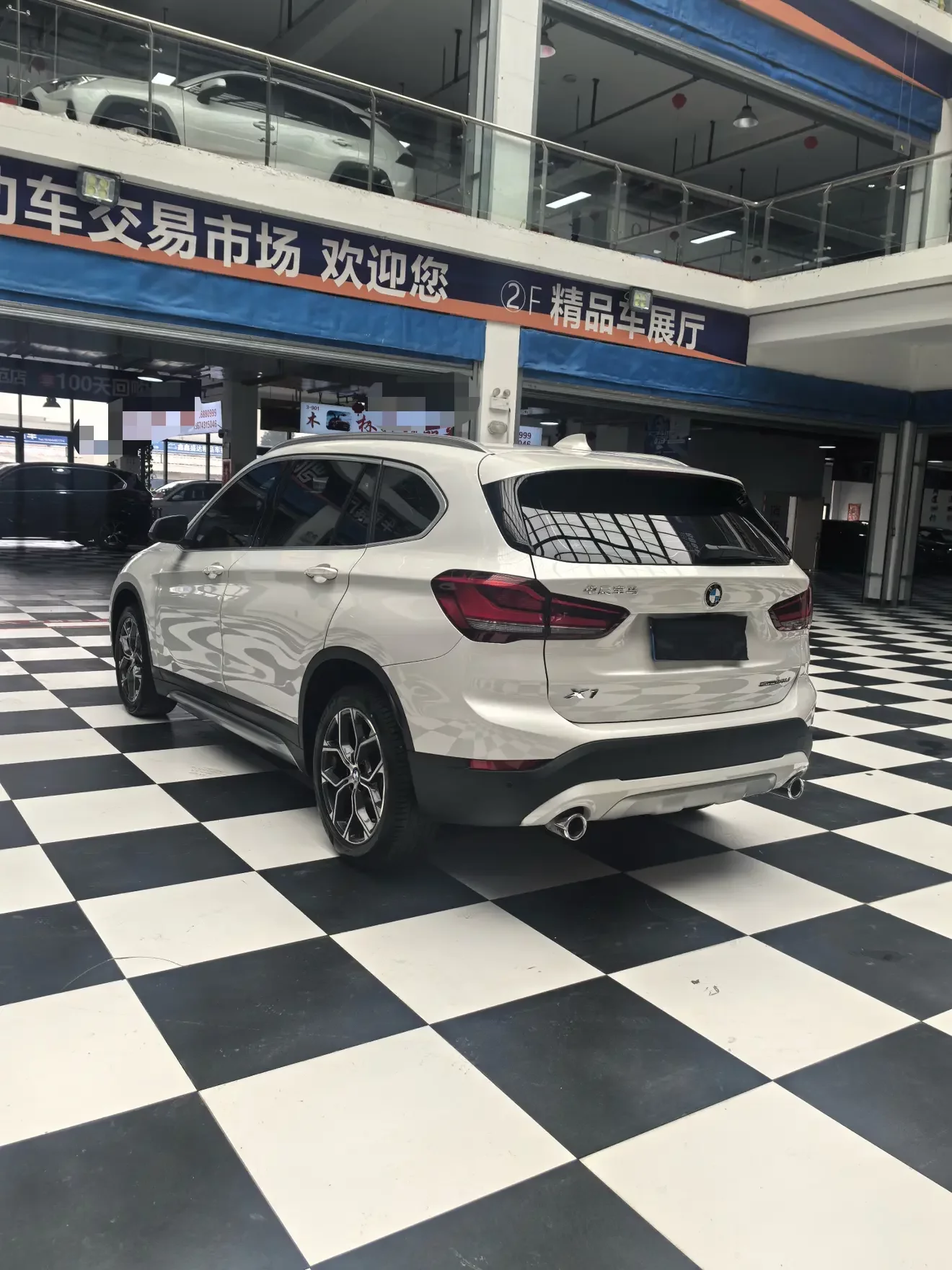BMW X1