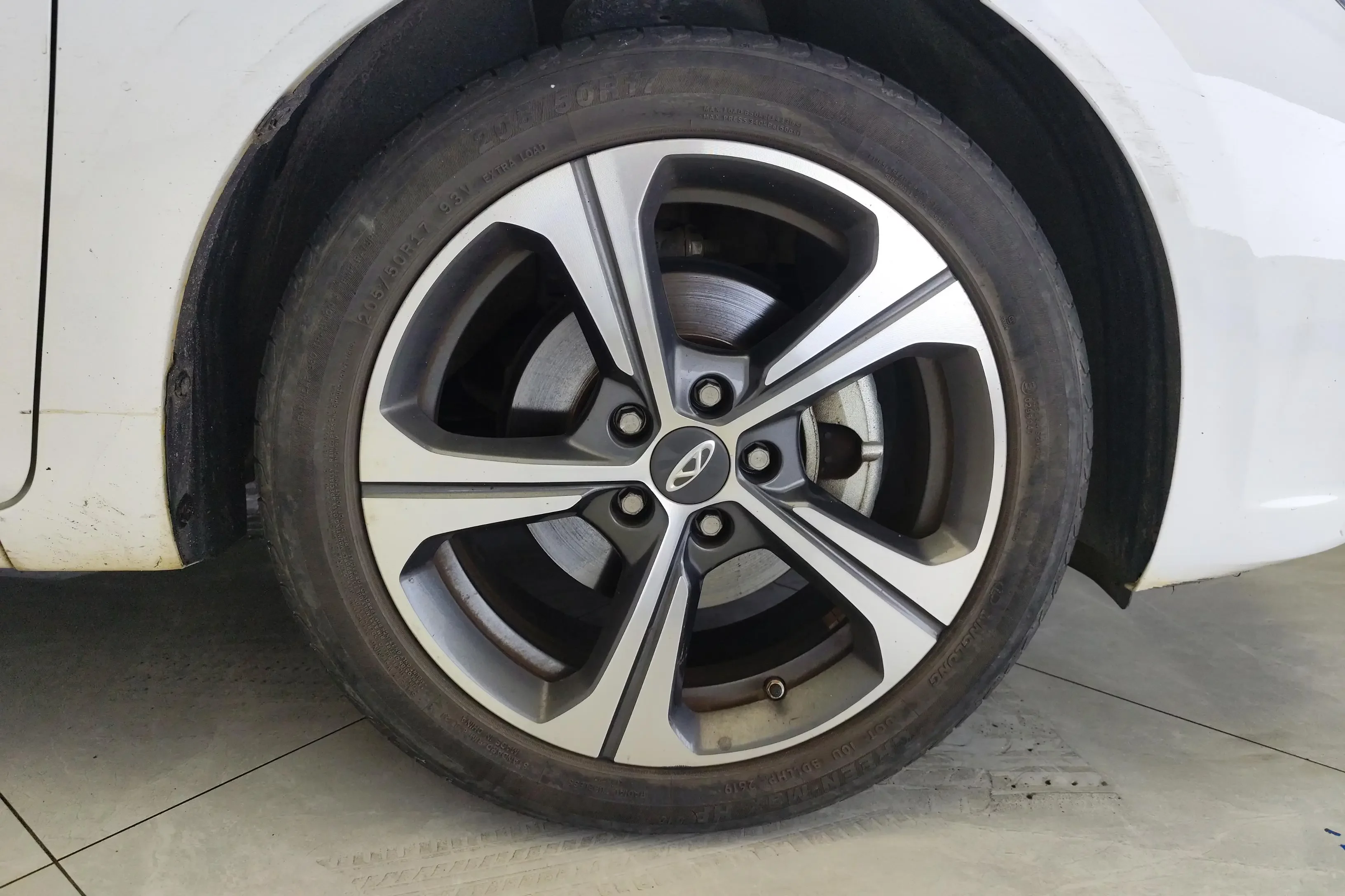 Chery Arrizo 5