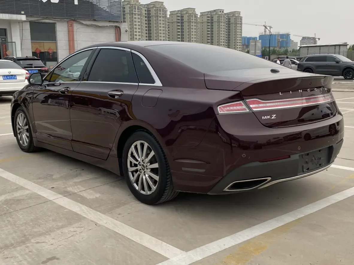 Lincoln MKZ