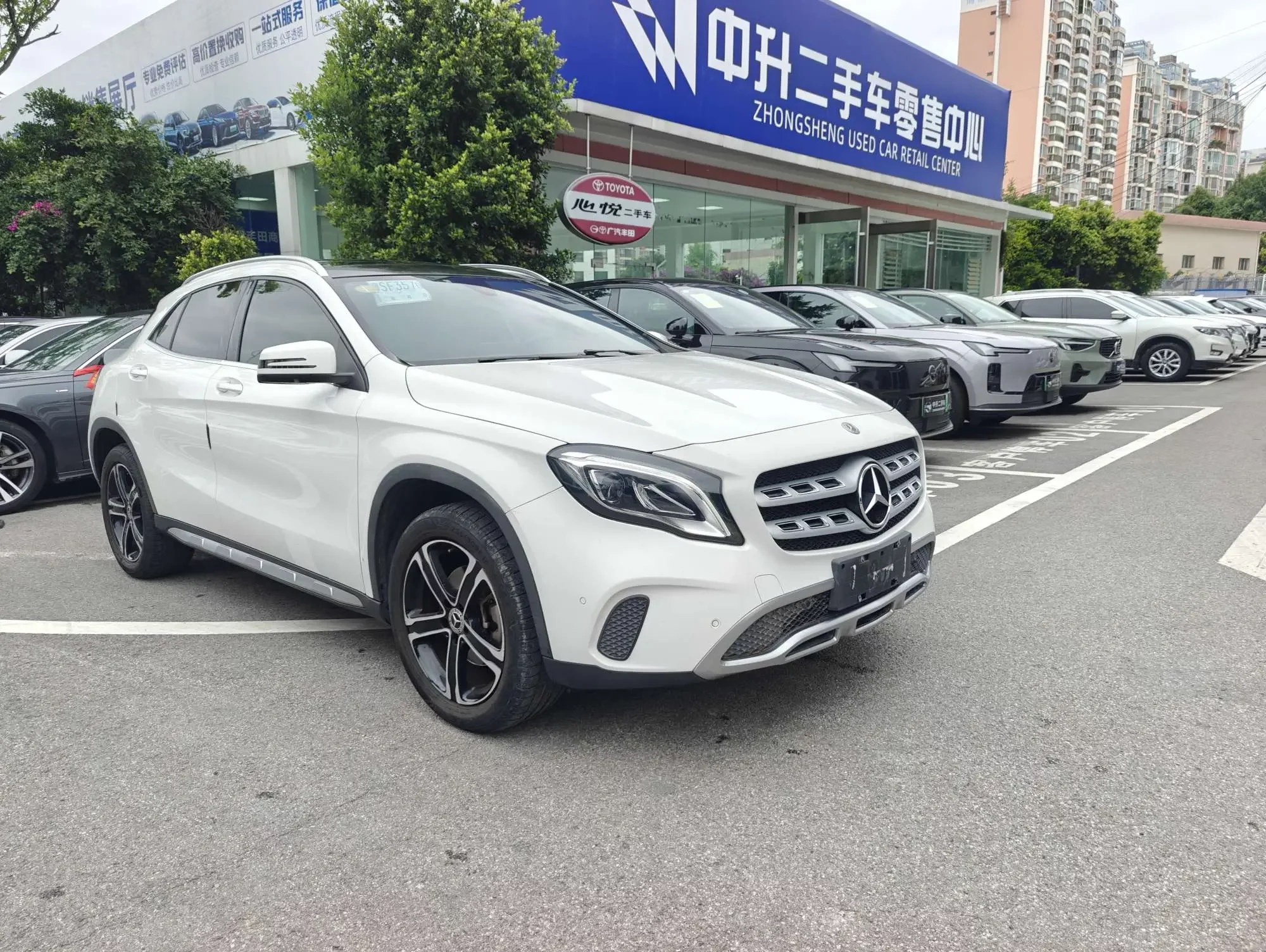 Mercedes-Benz GLA
