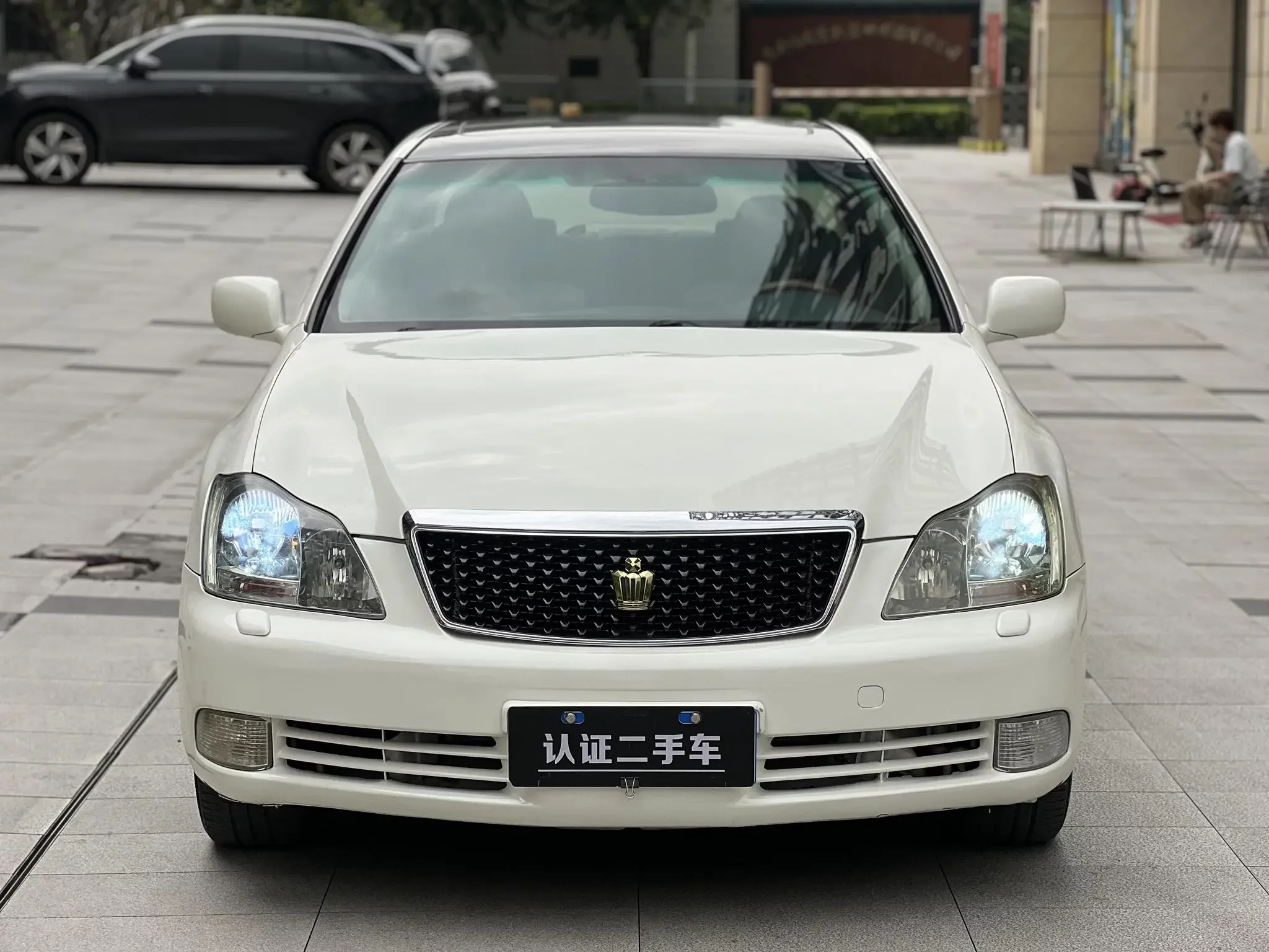 Toyota crown