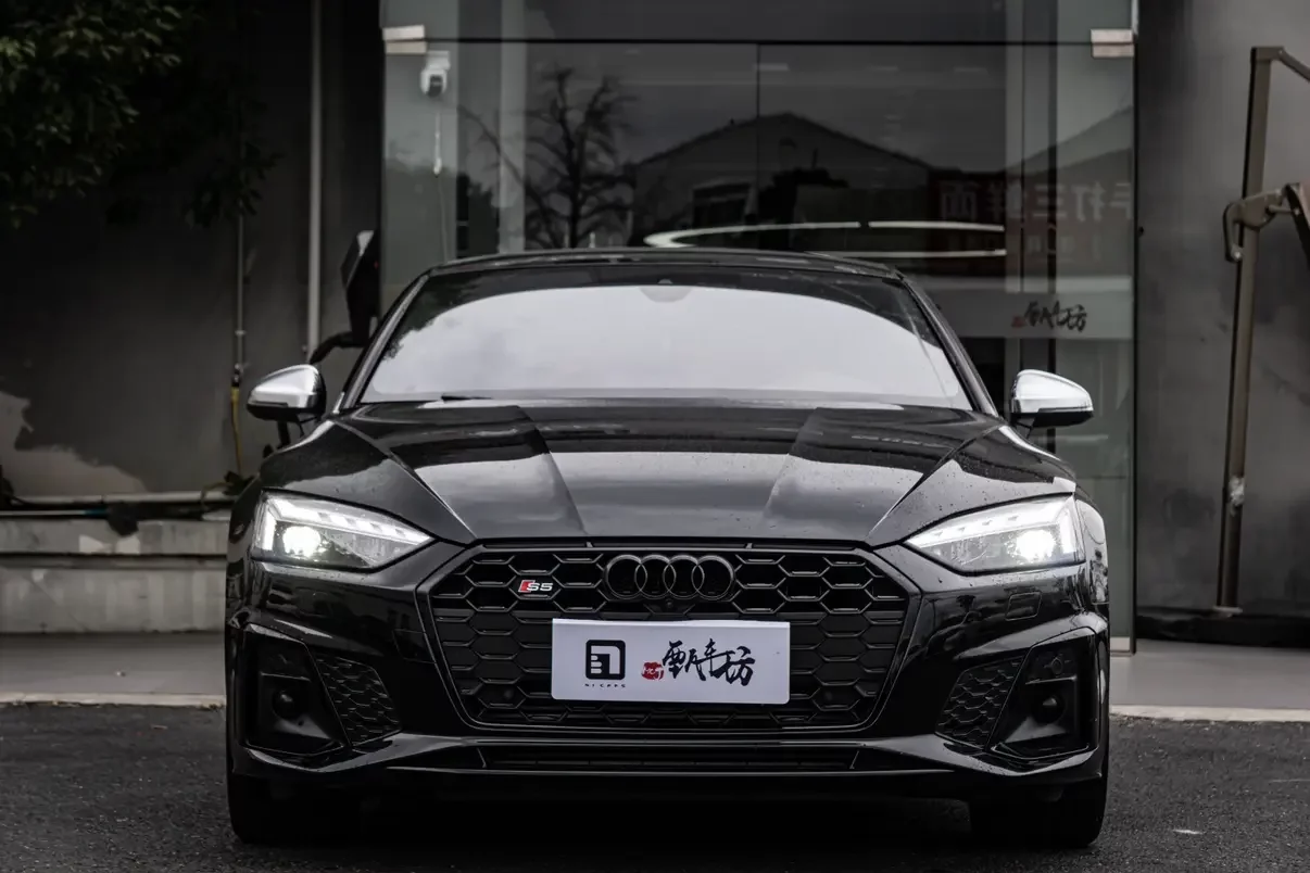 Audi S5