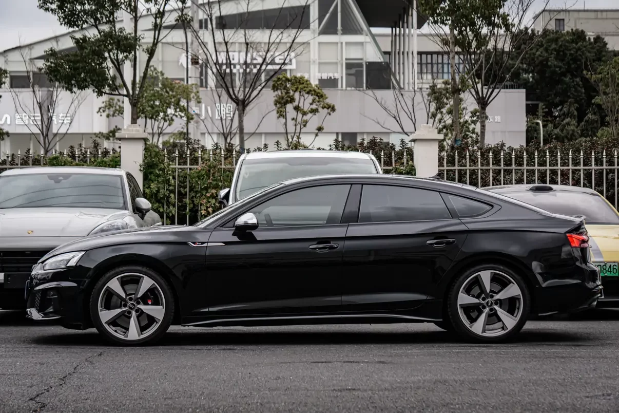 Audi S5
