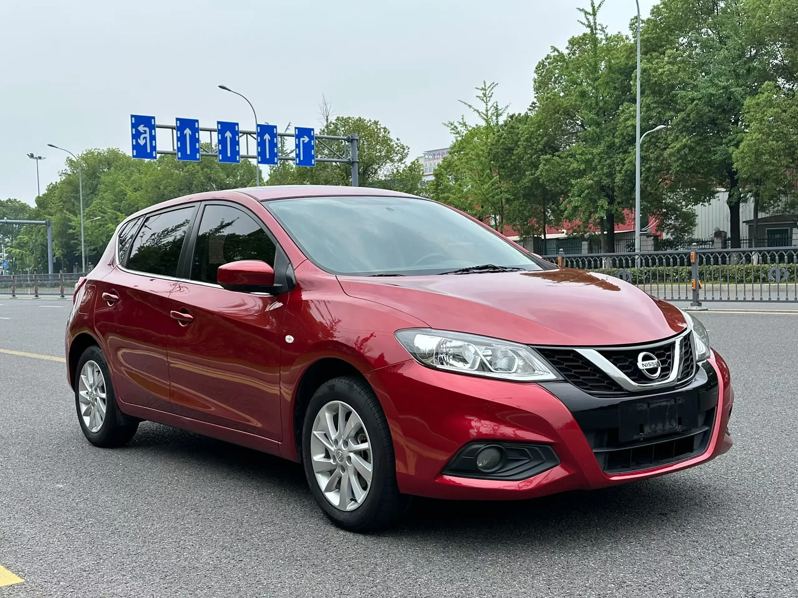 Nissan Tiida
