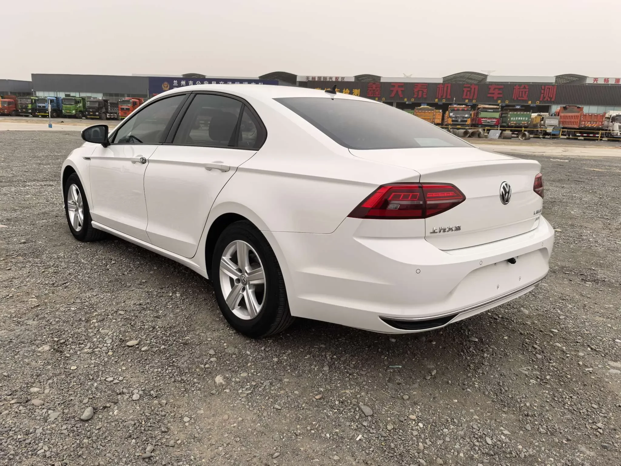 Volkswagen Lamando
