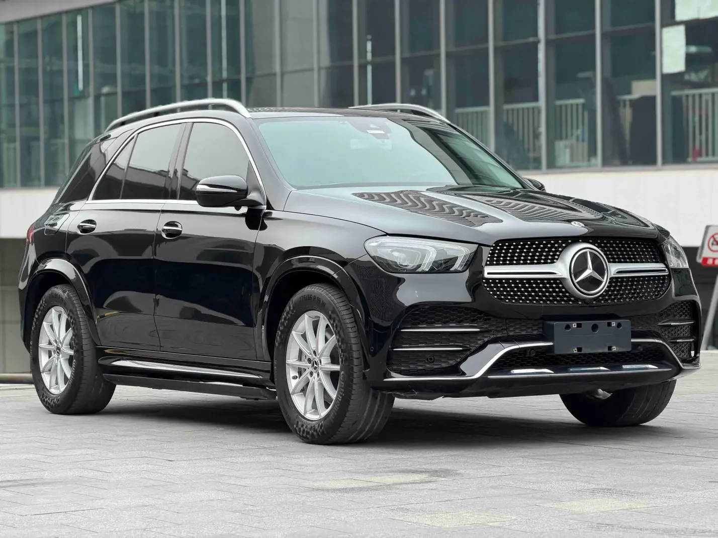 Mercedes-Benz GLE (Imported)
