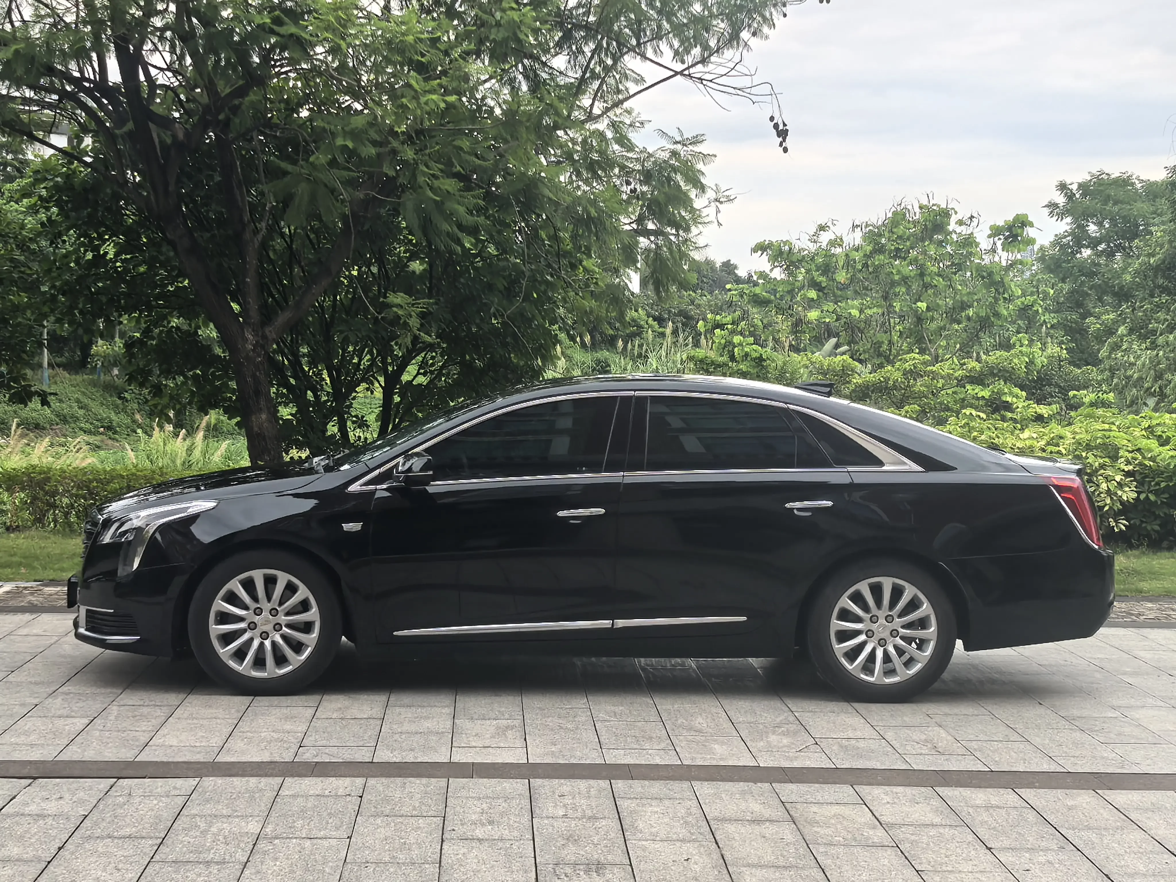 Cadillac XTS
