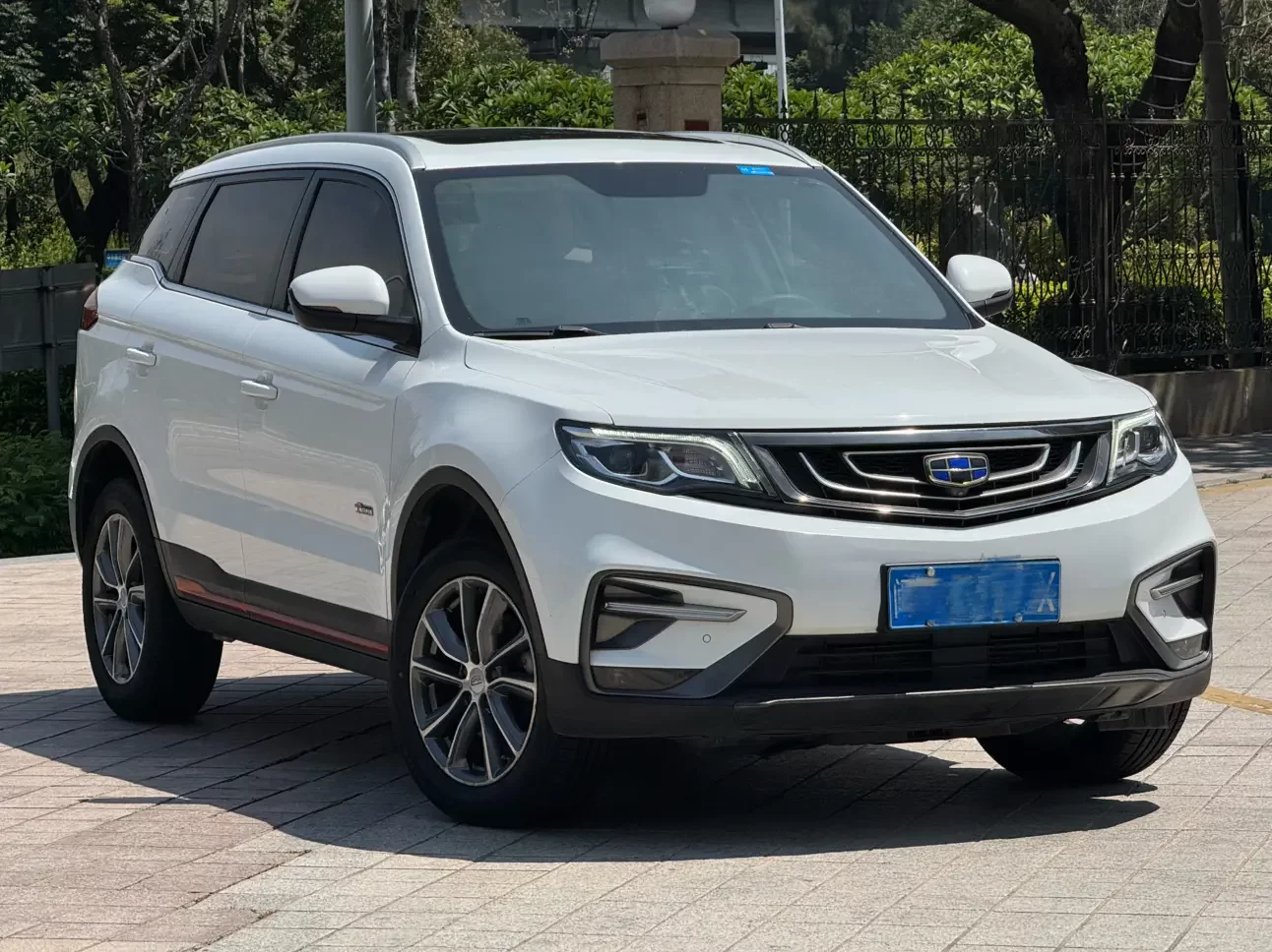 Geely Atlas