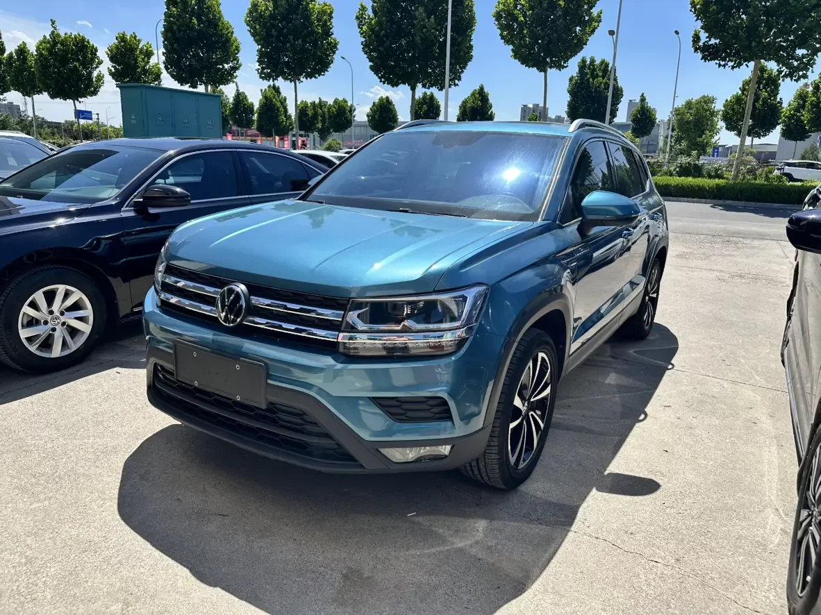 Volkswagen Tharu