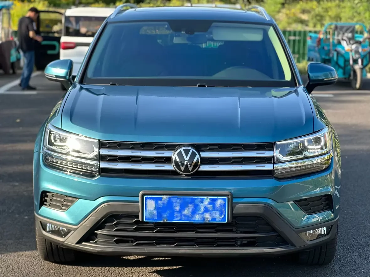 Volkswagen Tharu