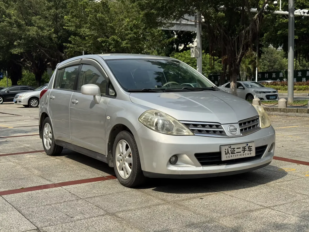 Nissan Tiida