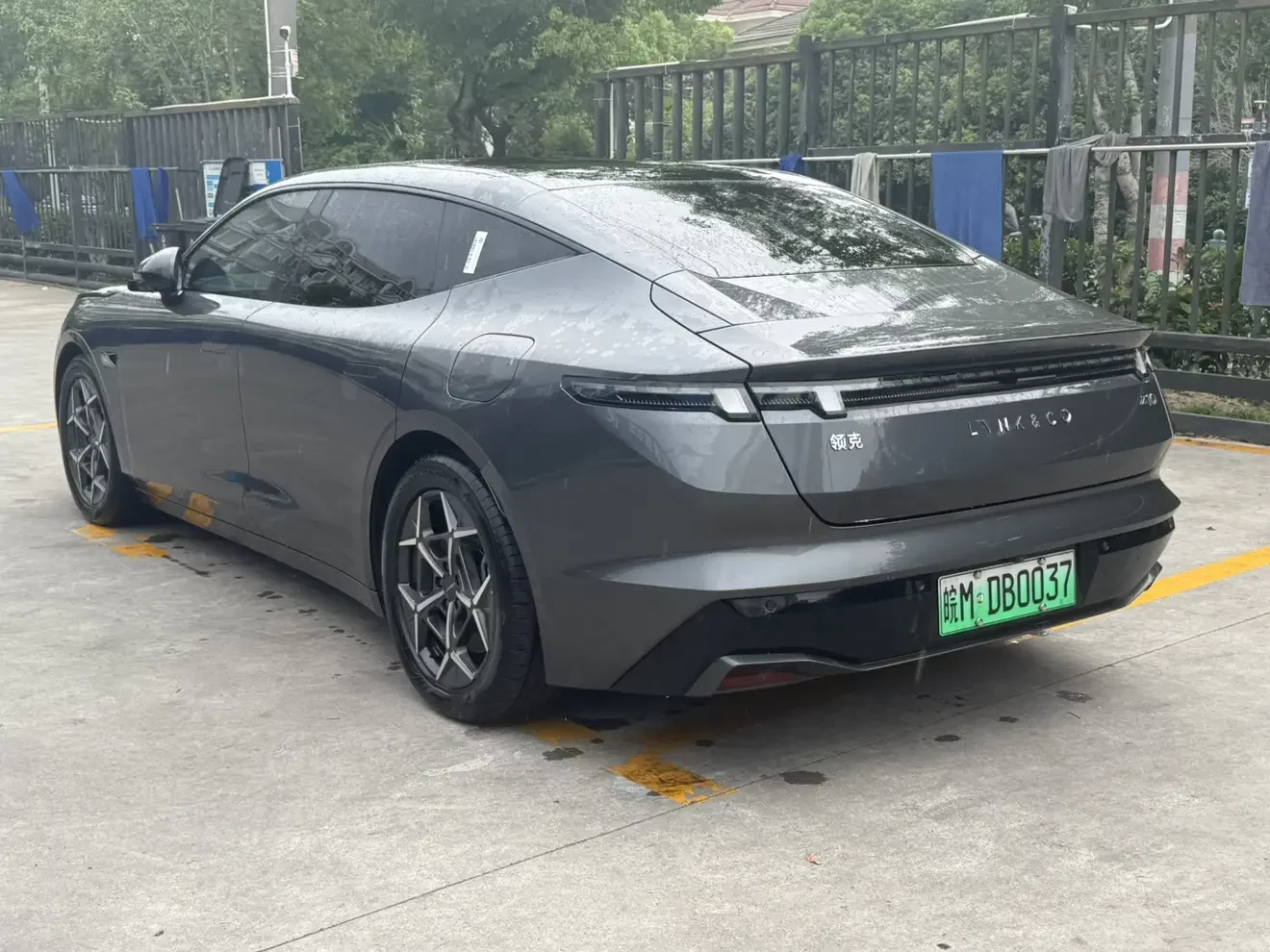 Lynk & Co Z10