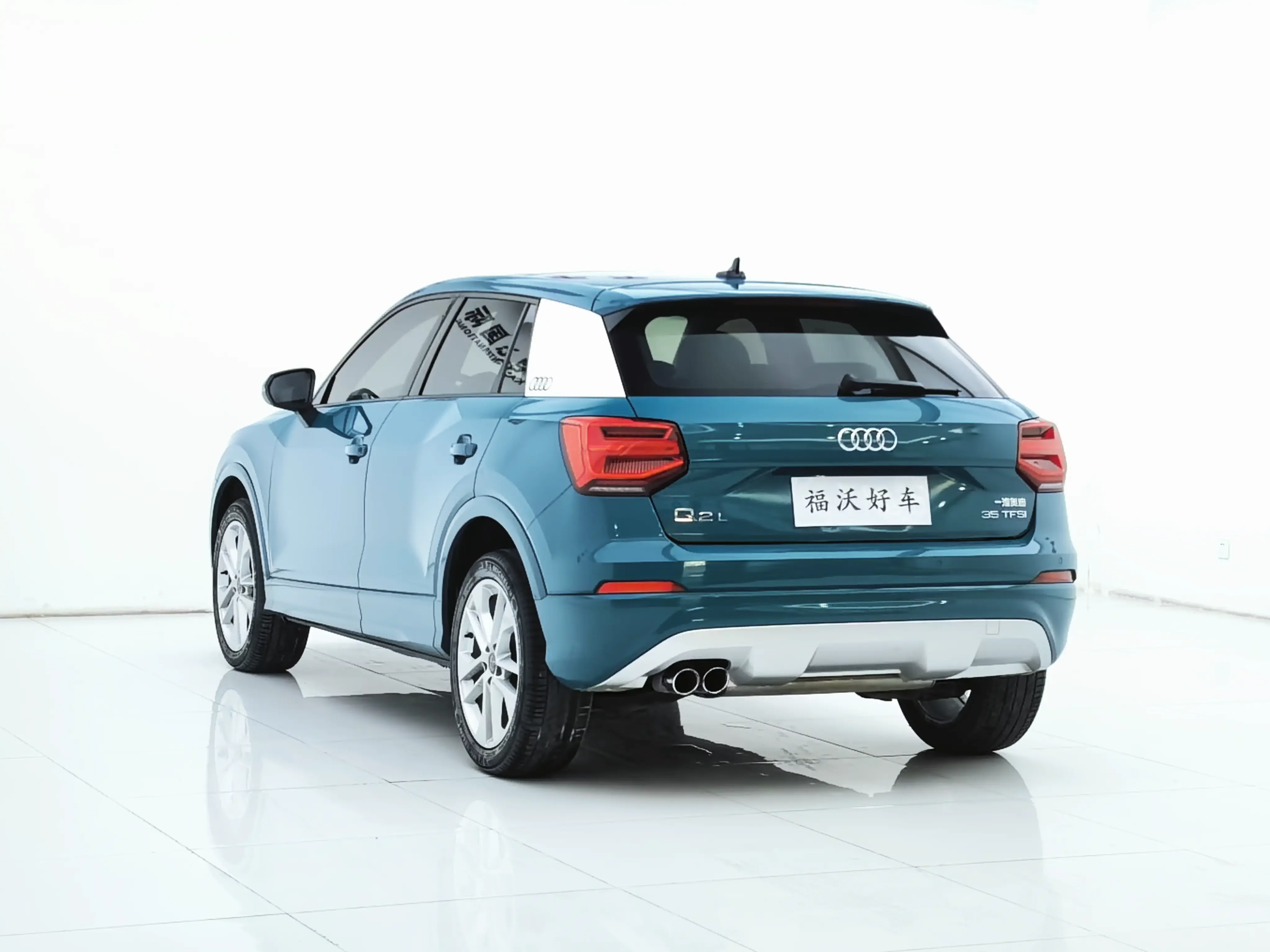 Audi Q2L