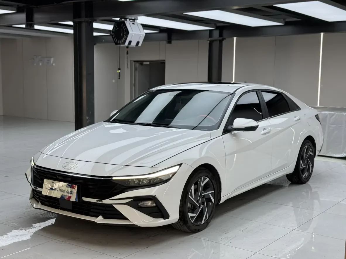 Hyundai Elantra