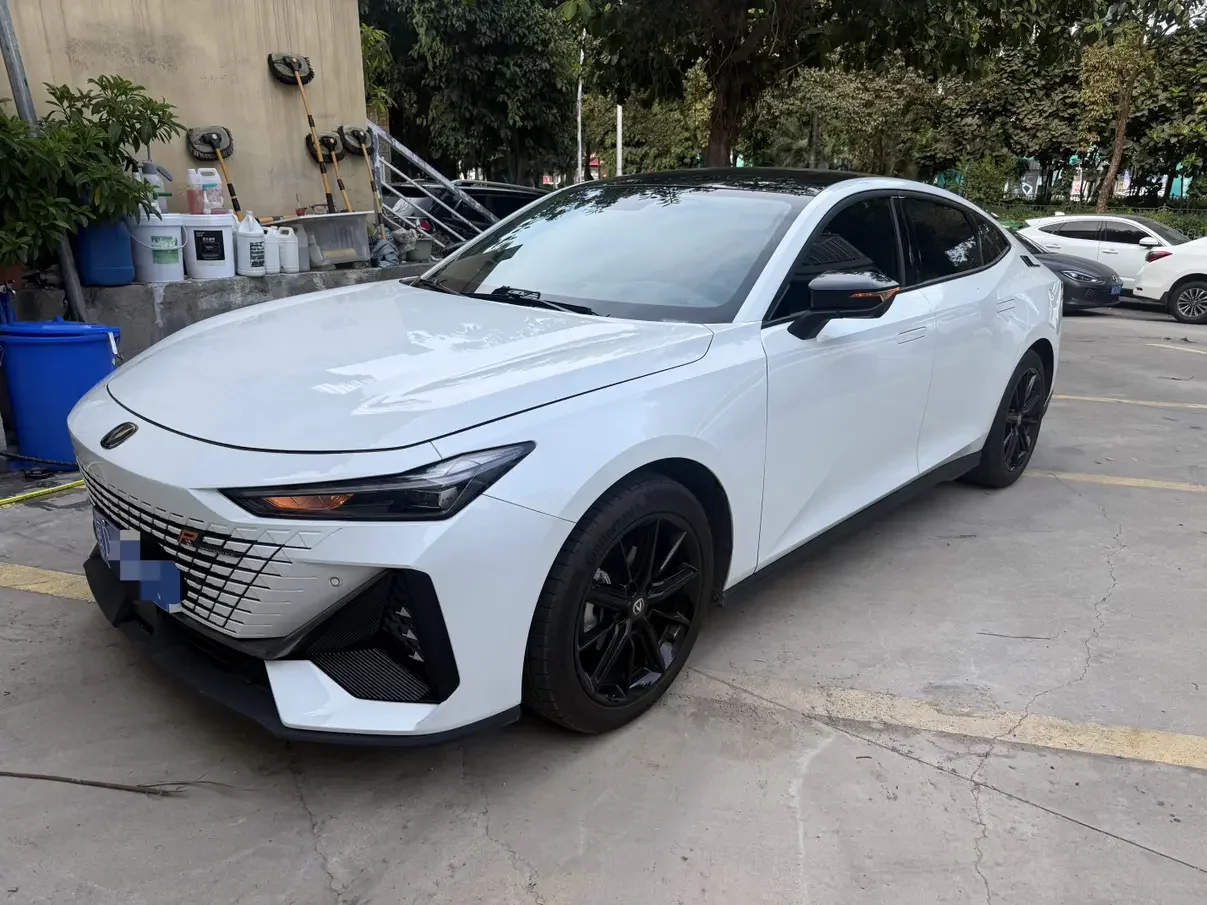 Changan UNI-V